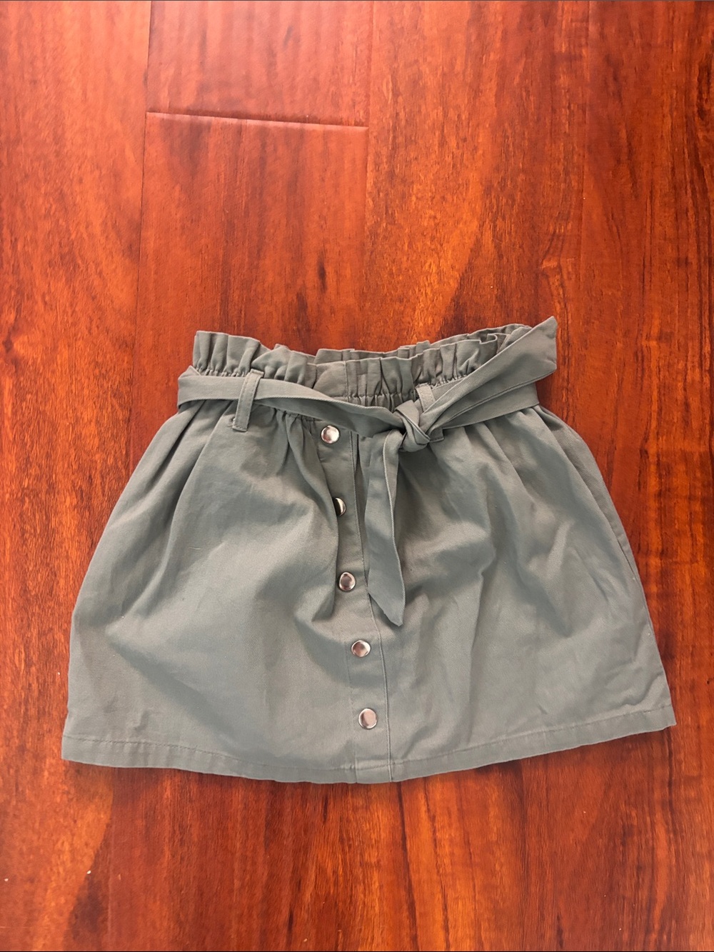 Isaac Mizrahi Olive Green Paperbag Waist Mini Skirt with Tie